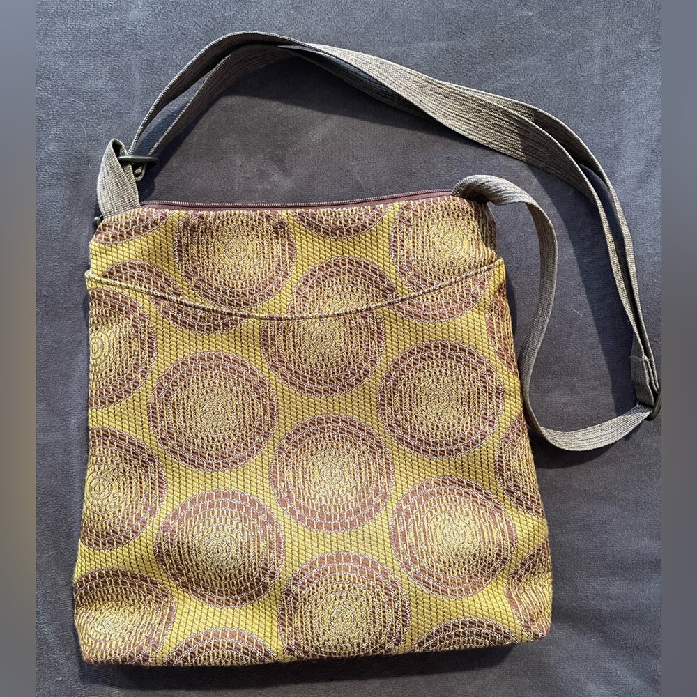 Maruca Spree Crossbody Purse - Picture 2 of 7